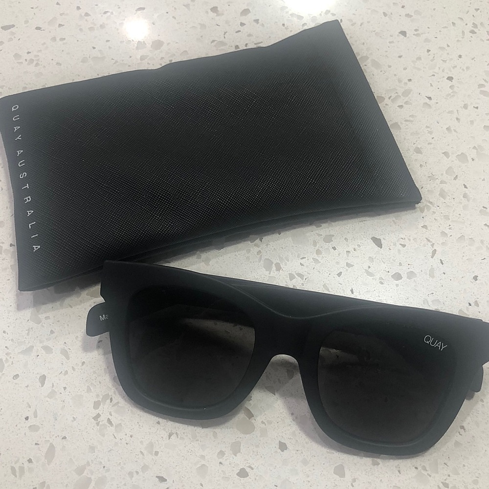 Quay “After Hours” Sunnies 😎